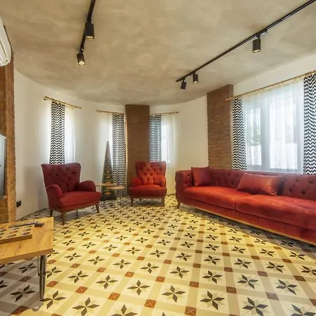 Hotel Extraordinary Vill 4*